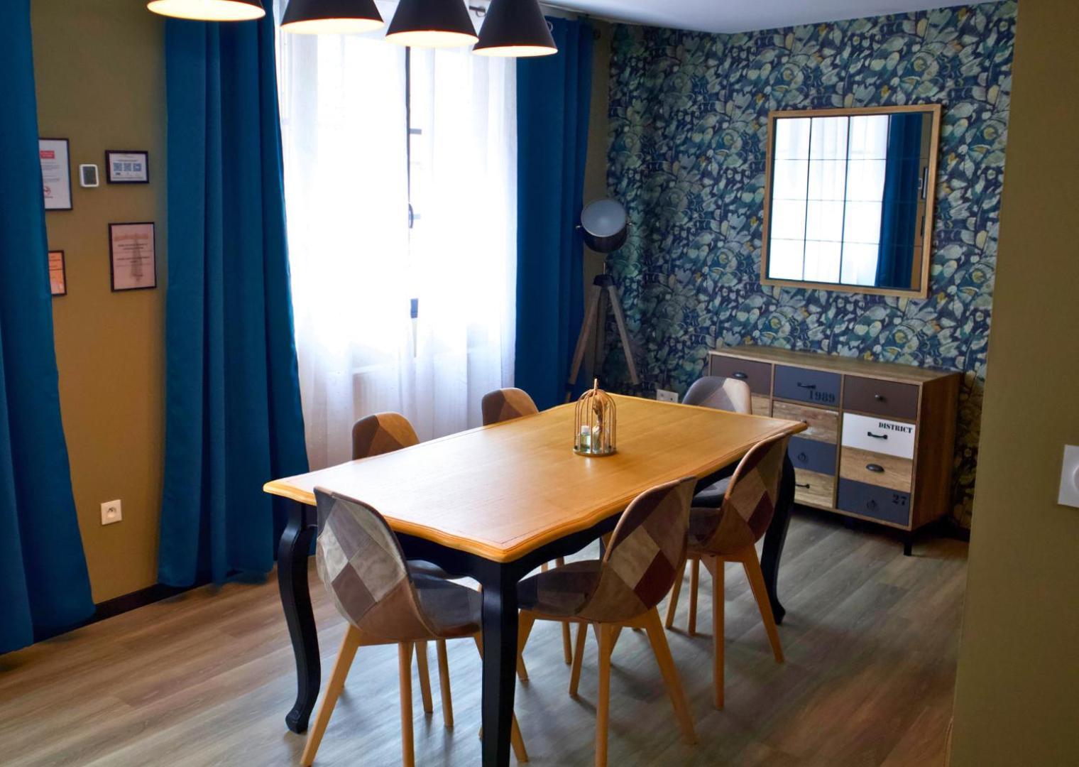 Sejour Detente A Saint-Omer - Jacuzzi Prive, Terrasse, Centre-Ville Et Parking Gratuit Exterior foto